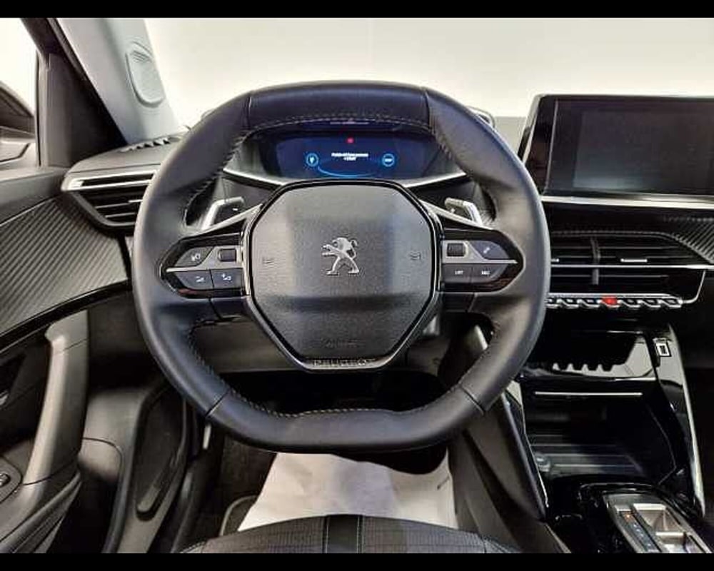 Peugeot 2008 usata a Milano (8)