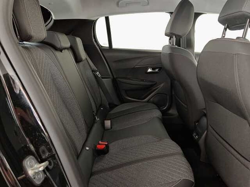 Peugeot 208 nuova a Palermo (8)