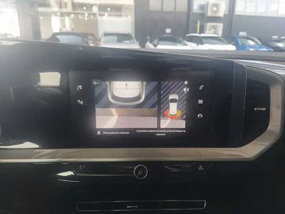 Opel Mokka nuova a Milano (13)