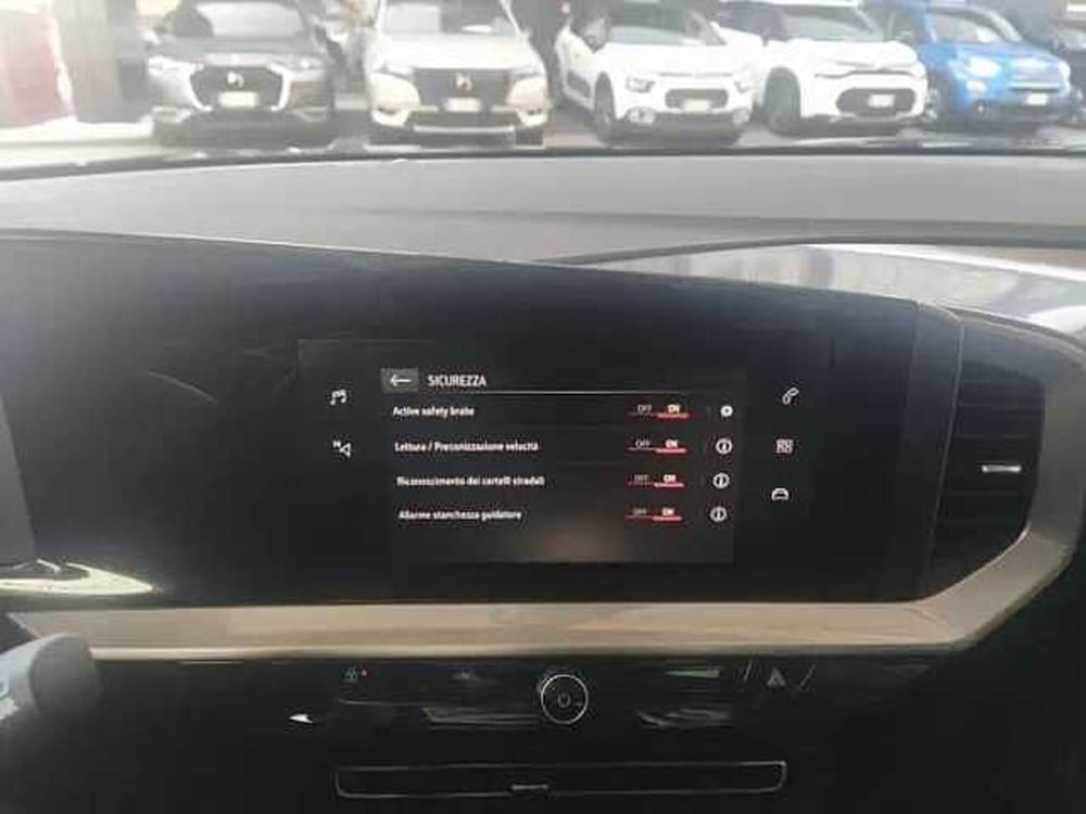 Opel Mokka nuova a Milano (14)