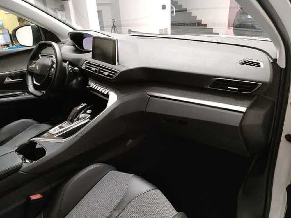 Peugeot 3008 usata a Teramo (12)