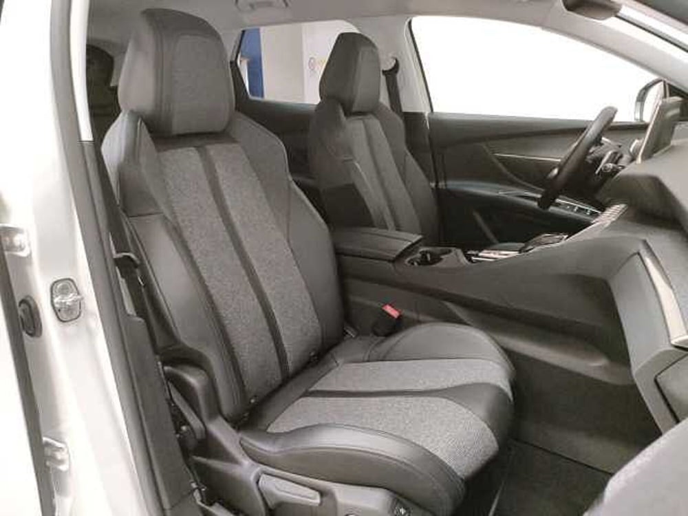 Peugeot 3008 usata a Teramo (15)