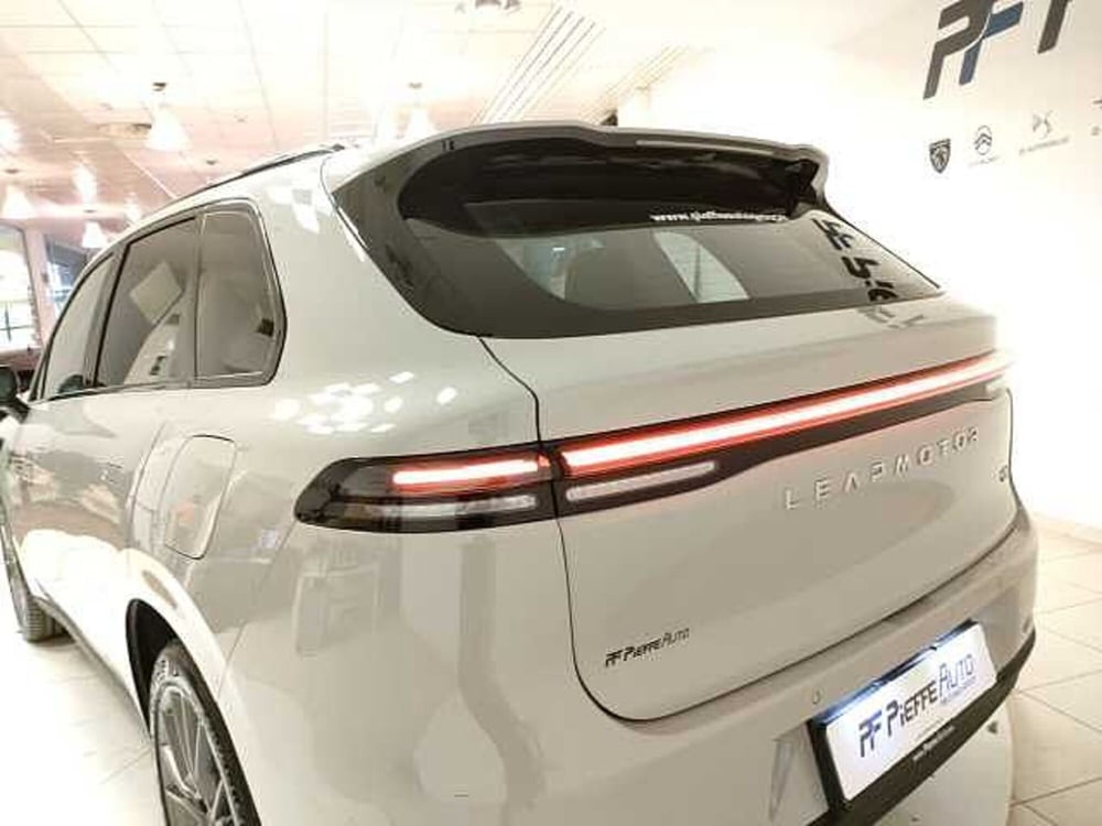 Leapmotor C10 usata a Teramo (9)