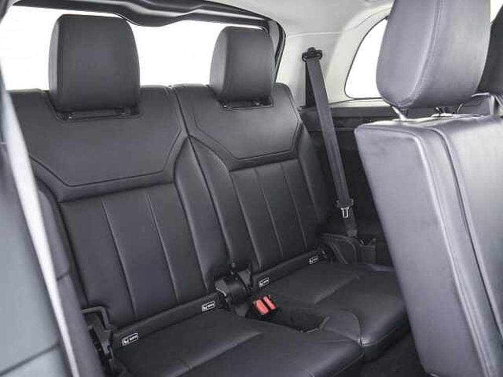 Land Rover Discovery usata a Viterbo (17)