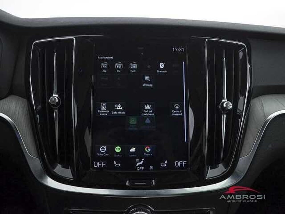 Volvo V60 Cross Country usata a Viterbo (18)