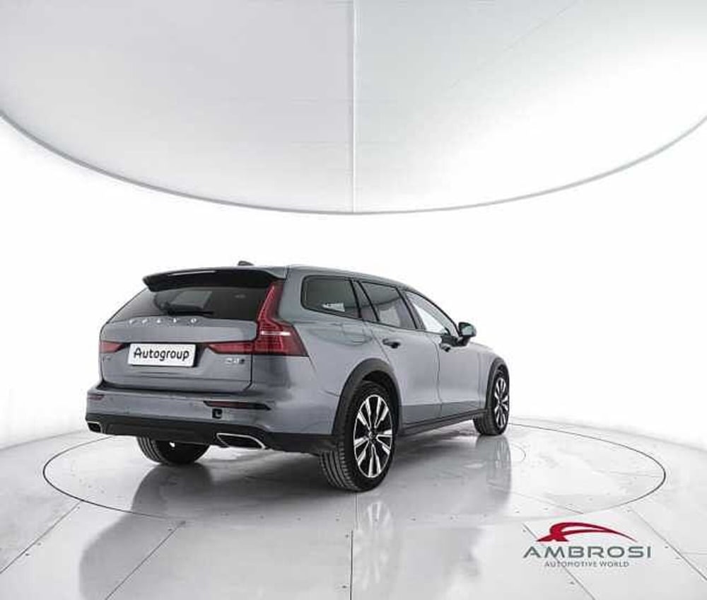 Volvo V60 Cross Country usata a Viterbo (3)