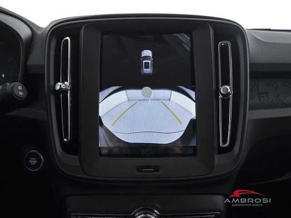 Volvo XC40 nuova a Viterbo (16)