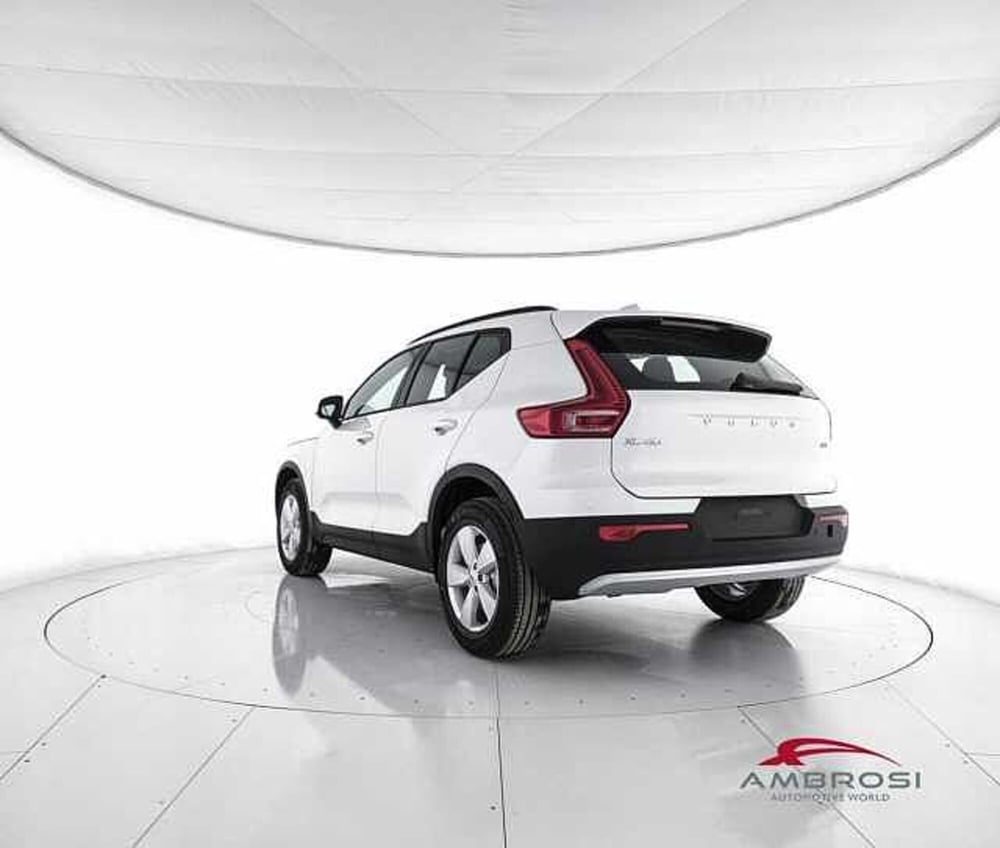 Volvo XC40 nuova a Viterbo (4)