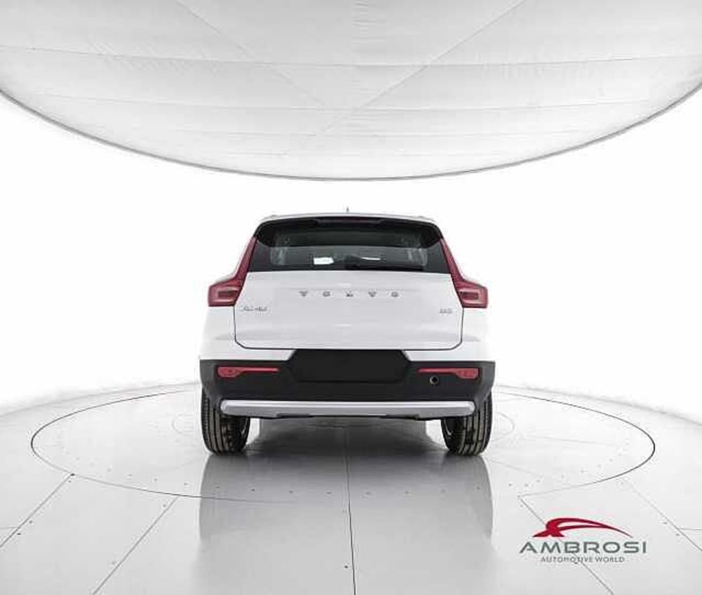 Volvo XC40 nuova a Viterbo (6)