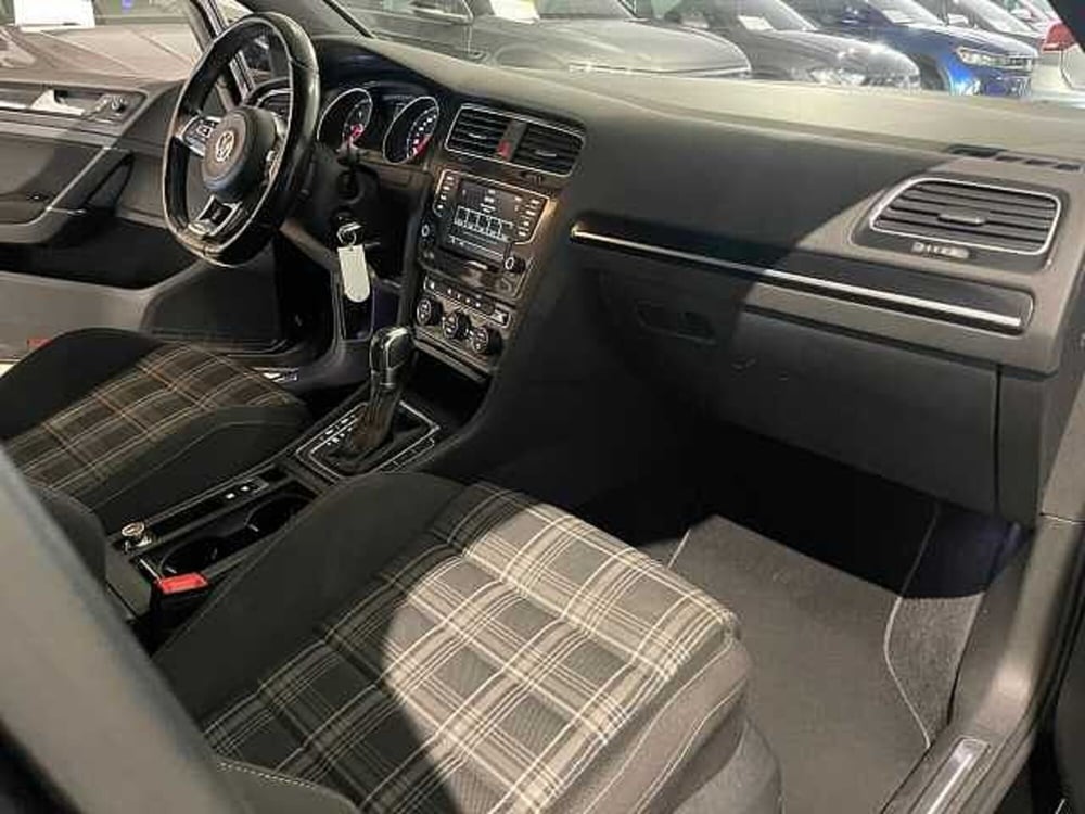 Volkswagen Golf usata a Genova (10)