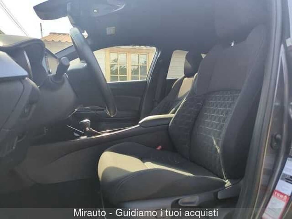 Toyota Toyota C-HR usata a Roma (10)