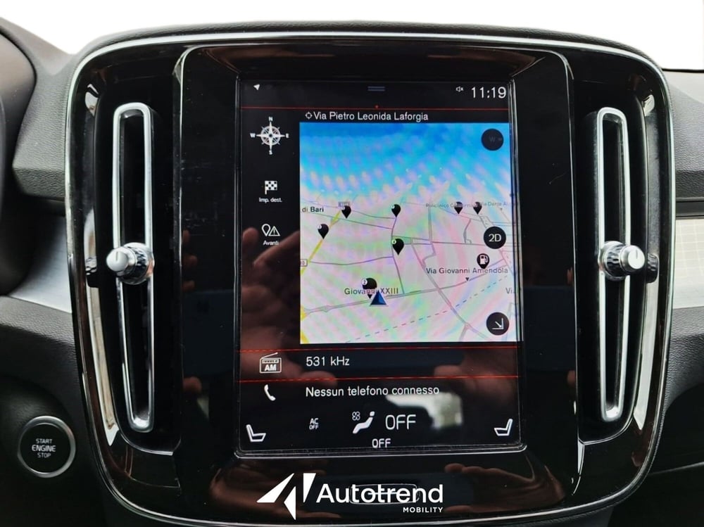 Volvo XC40 usata a Bari (12)