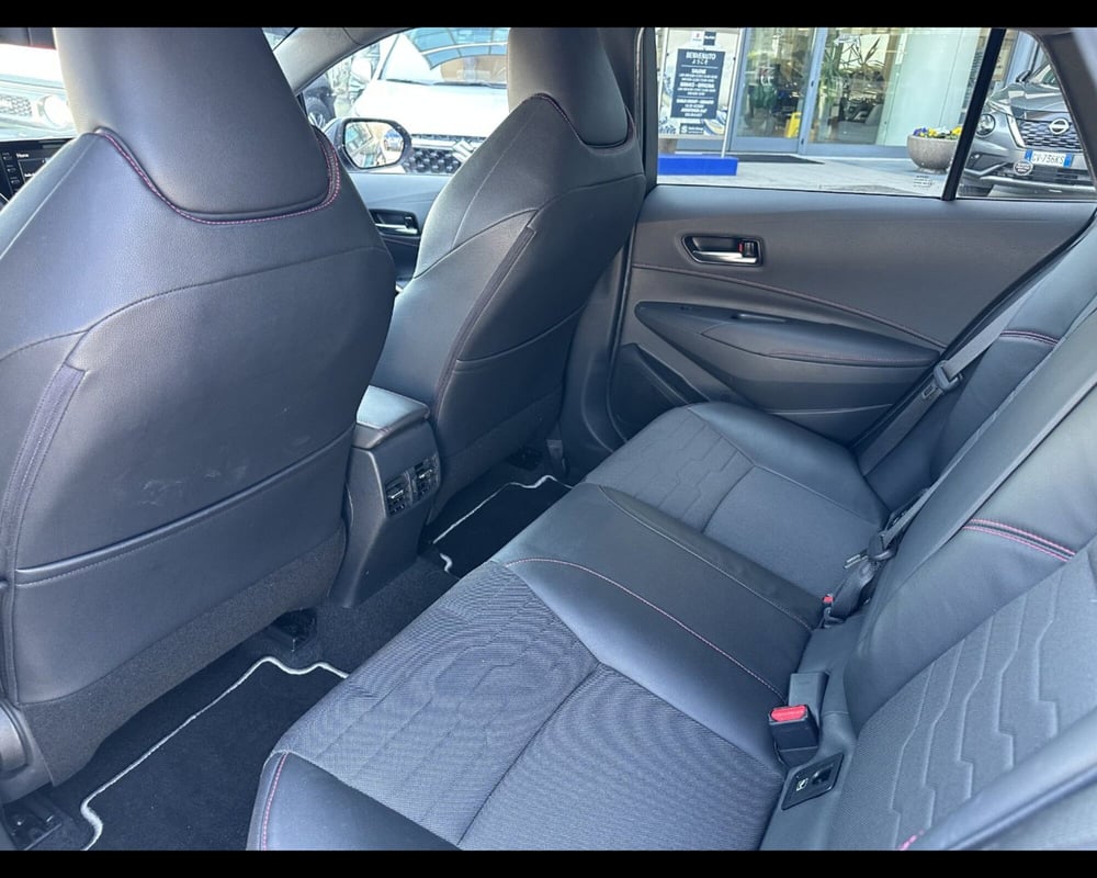 Toyota Corolla Touring Sports usata a Treviso (11)