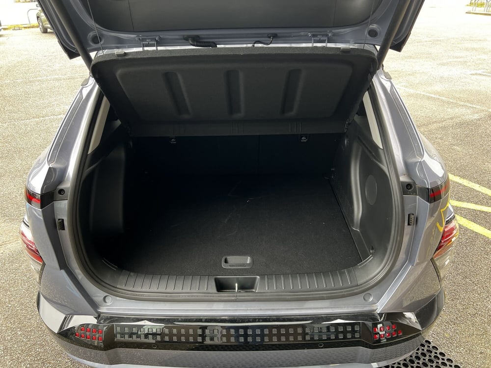 Hyundai Kona usata a Vercelli (7)