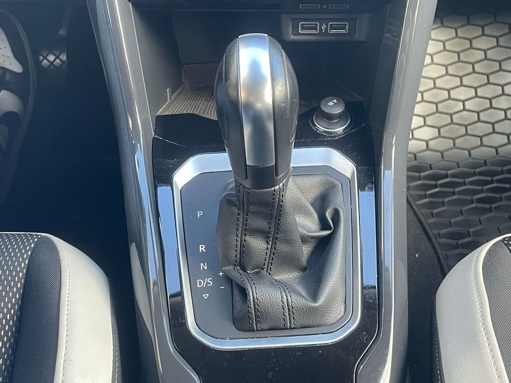 Volkswagen T-Roc usata a Vercelli (18)