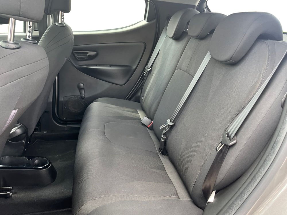 Lancia Ypsilon usata a Modena (11)