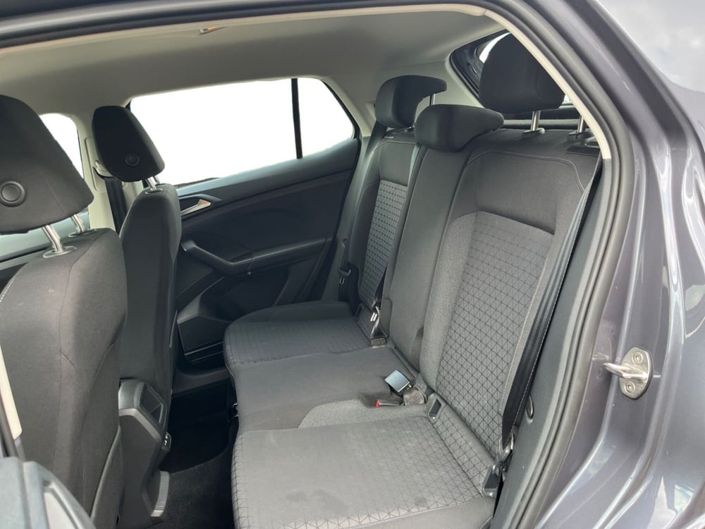 Volkswagen T-Cross usata a Modena (11)