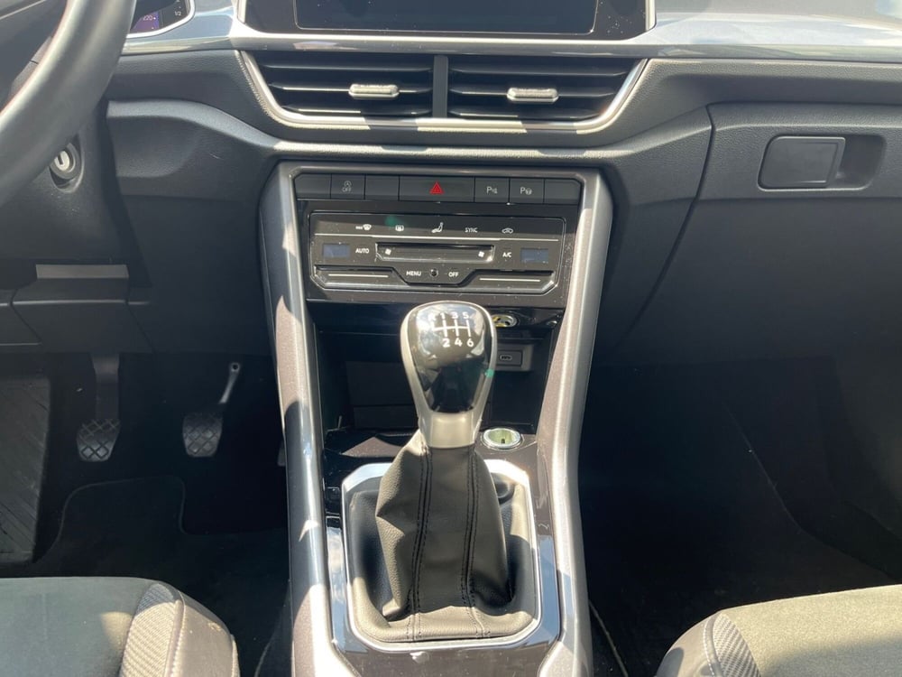 Volkswagen T-Roc usata a Modena (13)