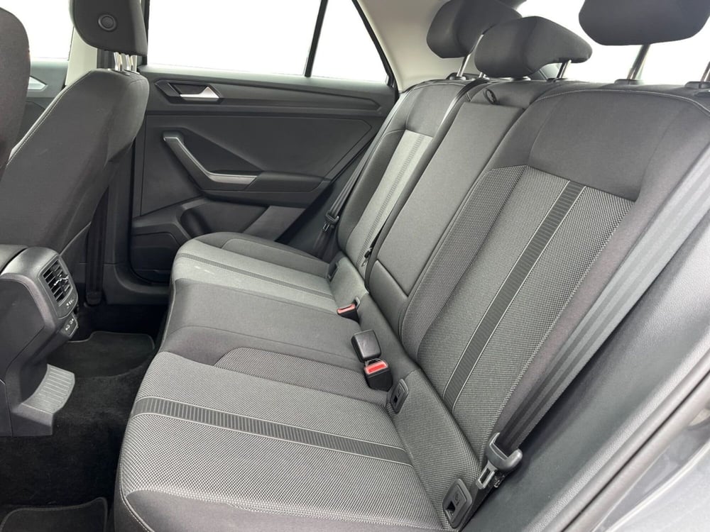 Volkswagen T-Roc usata a Modena (11)