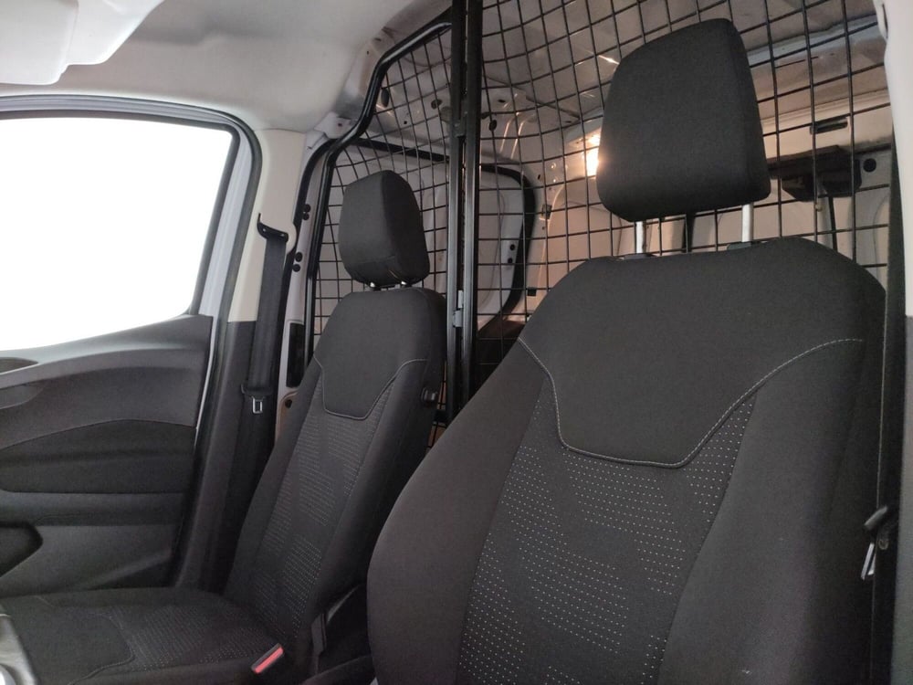 Ford Transit Courier usata a Roma (11)