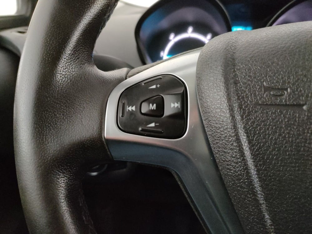Ford Transit Courier usata a Roma (17)