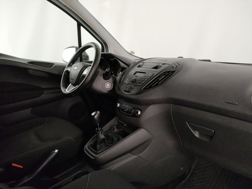 Ford Transit Courier usata a Roma (7)