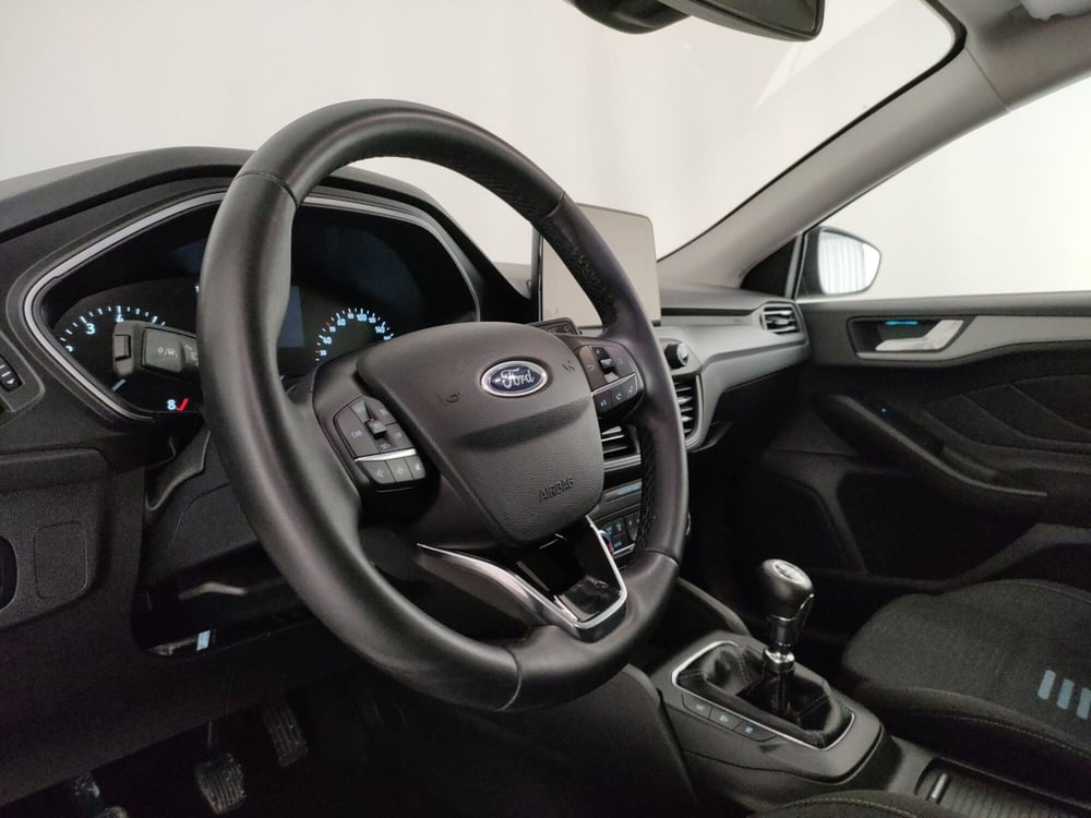 Ford Focus Station Wagon usata a Roma (11)