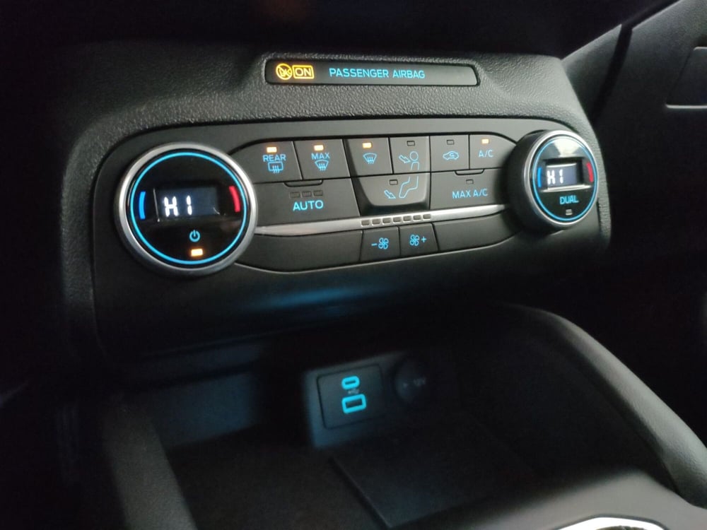 Ford Focus Station Wagon usata a Roma (14)