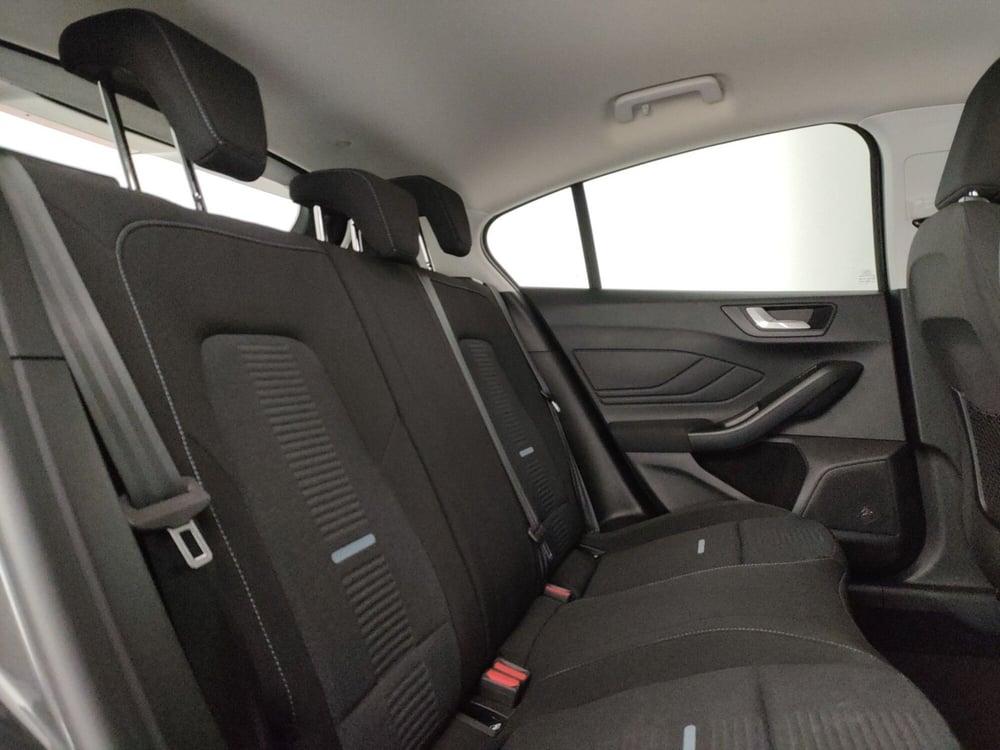 Ford Focus Station Wagon usata a Roma (8)