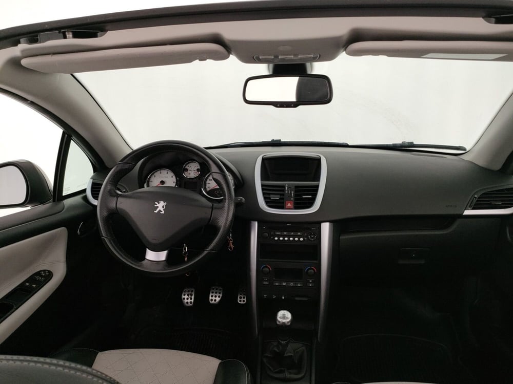 Peugeot 207 Cabrio usata a Caserta (16)