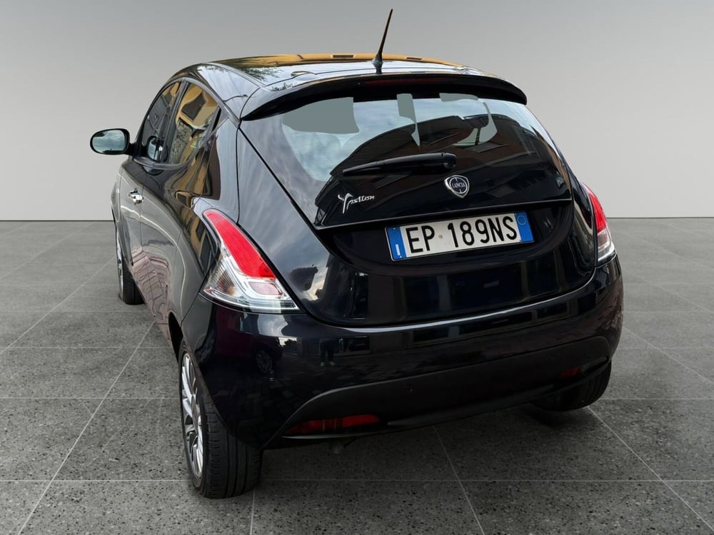Lancia Ypsilon usata a Torino (5)