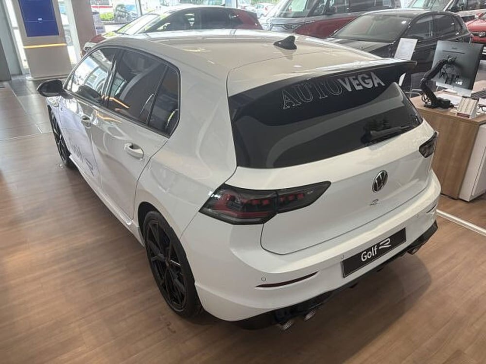 Volkswagen Golf nuova a Vicenza (2)