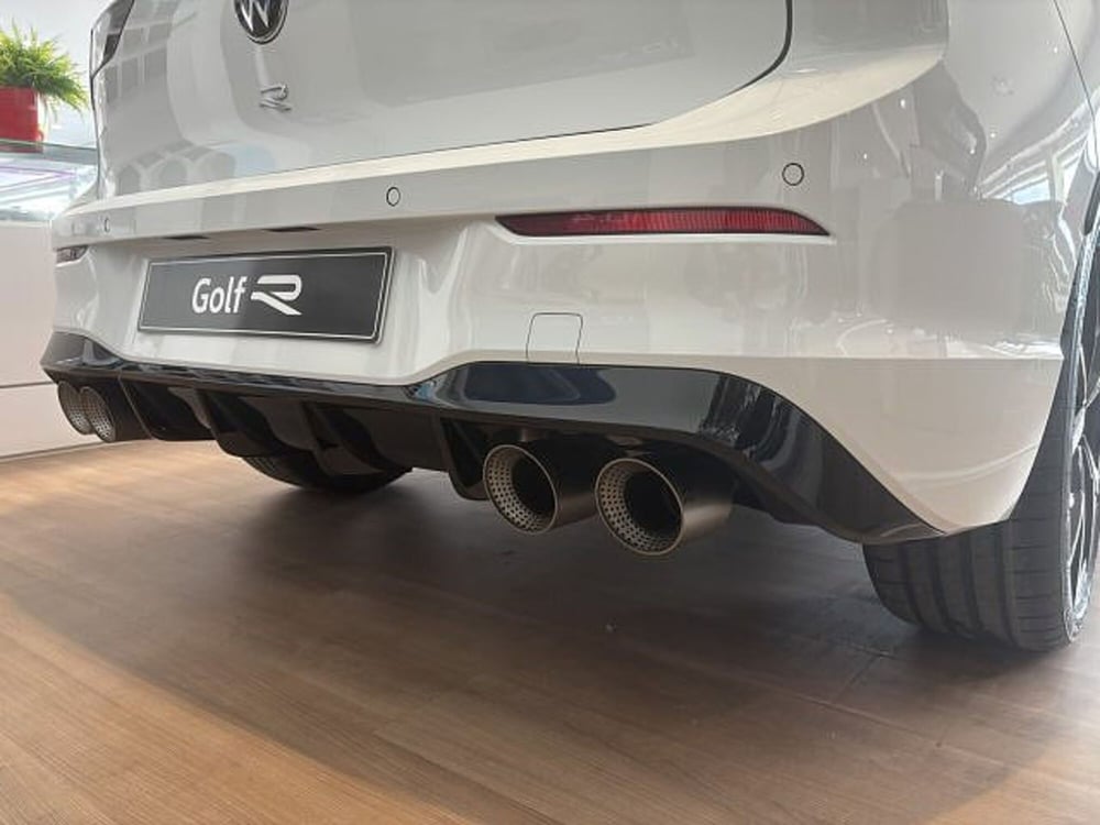 Volkswagen Golf nuova a Vicenza (4)