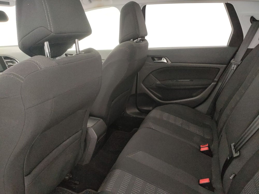 Peugeot 308 SW usata a Caserta (16)