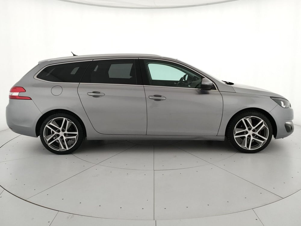 Peugeot 308 SW usata a Caserta (4)