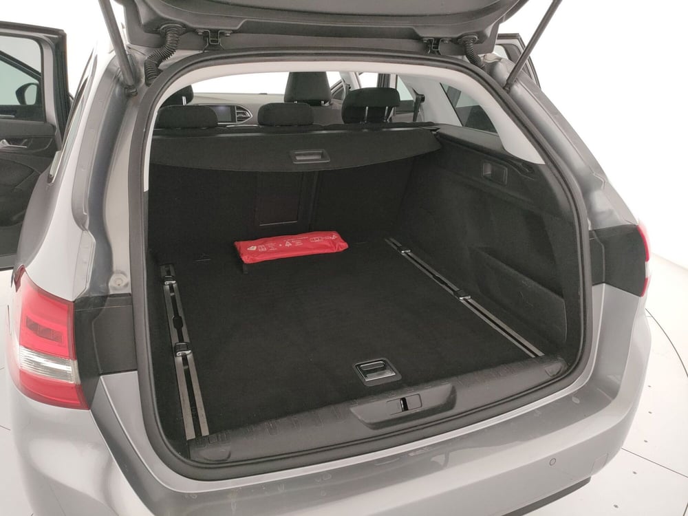 Peugeot 308 SW usata a Caserta (8)