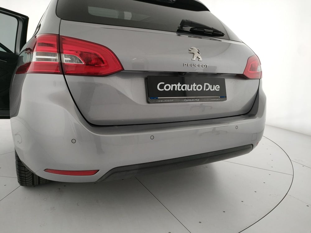 Peugeot 308 SW usata a Caserta (9)