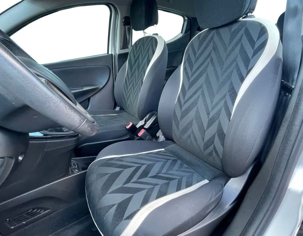 Lancia Ypsilon usata a Rovigo (12)