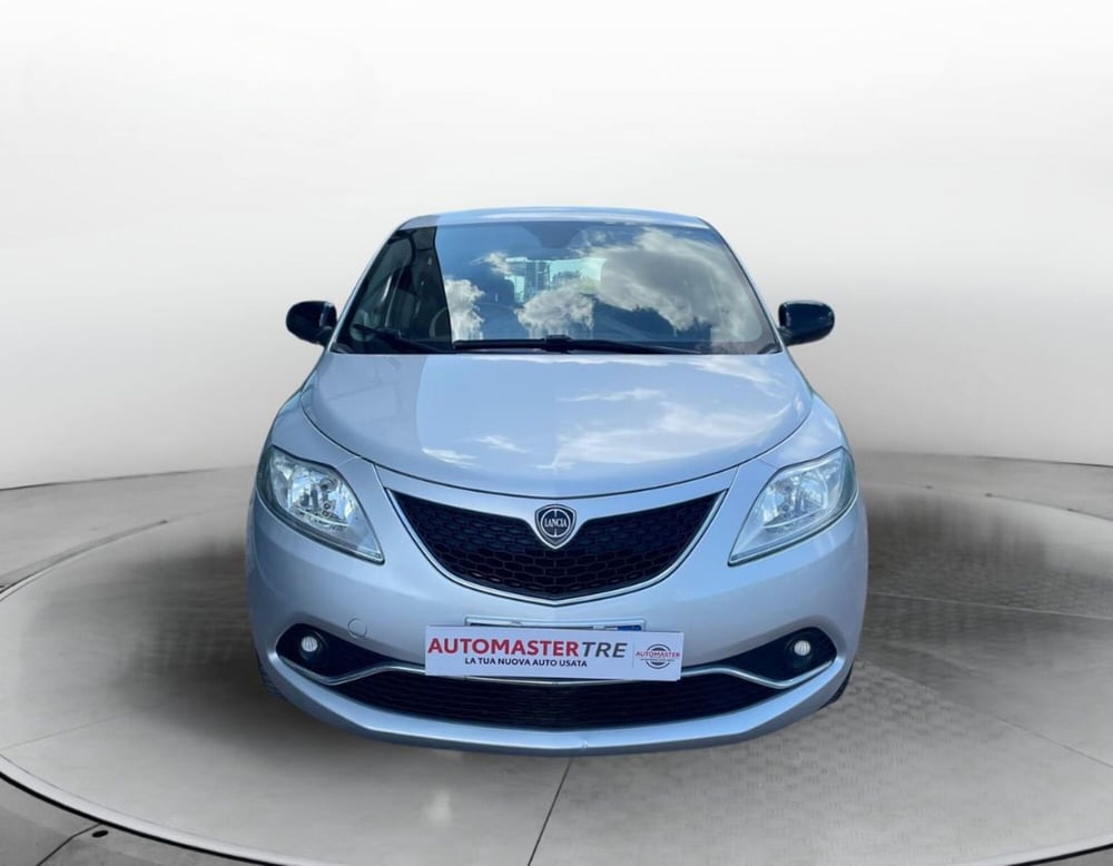 Lancia Ypsilon usata a Rovigo (3)