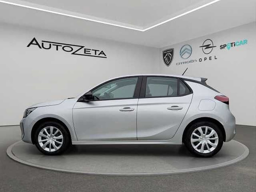 Opel Corsa nuova a Vibo Valentia (8)