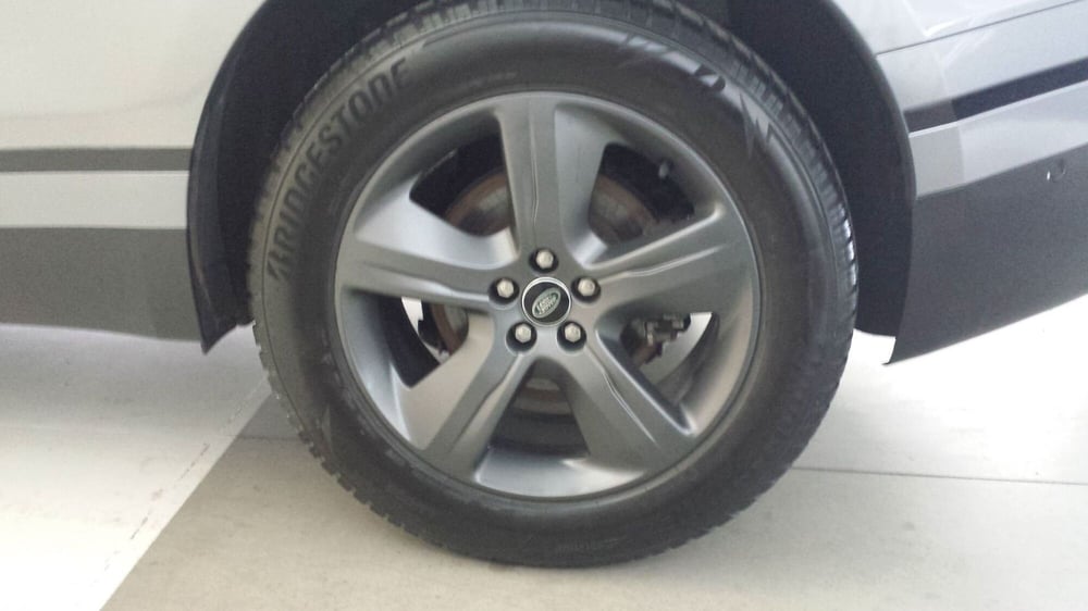 Land Rover Range Rover Velar usata a Torino (9)