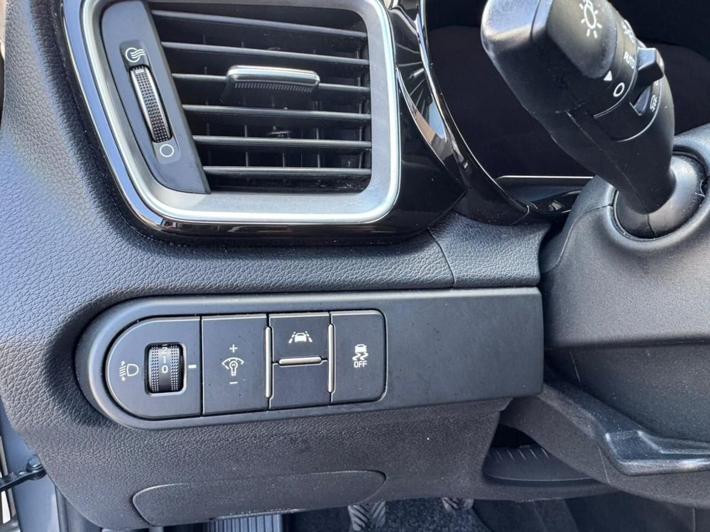 Kia XCeed usata a Napoli (9)