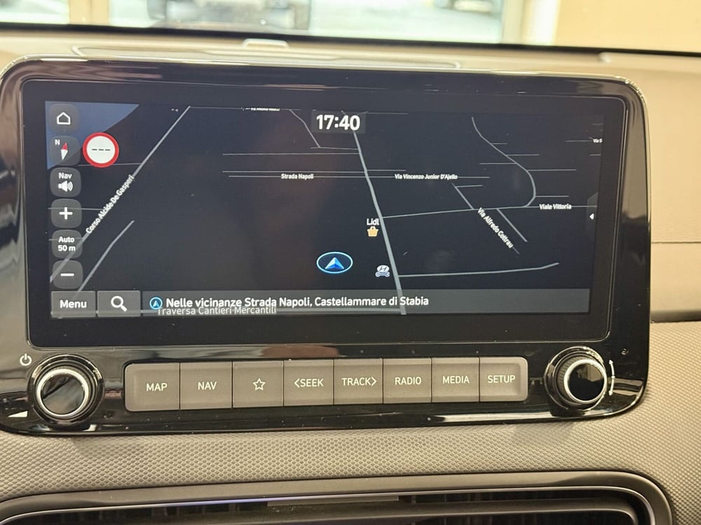 Hyundai Kona usata a Napoli (6)