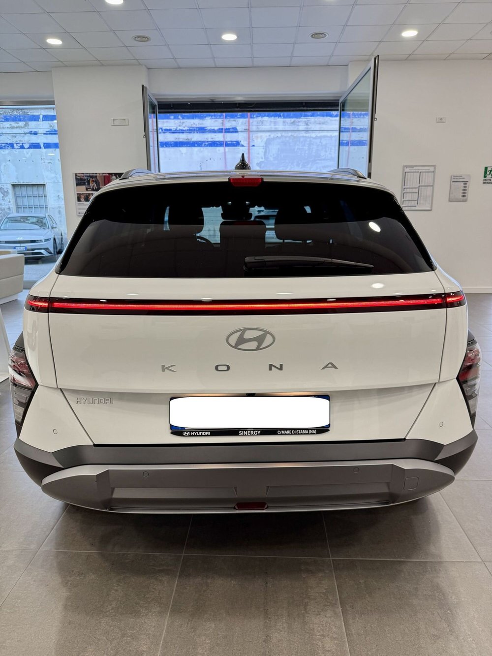 Hyundai Kona usata a Napoli (2)