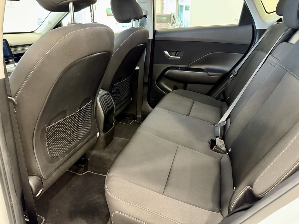 Hyundai Kona usata a Napoli (8)