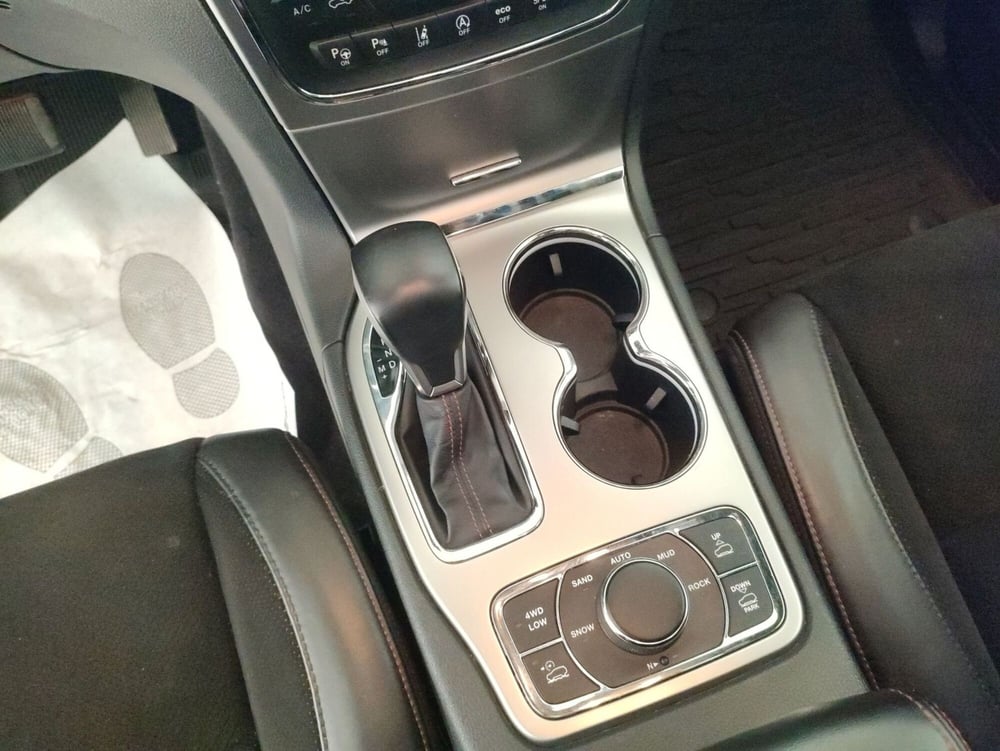 Jeep Grand Cherokee usata a Alessandria (9)