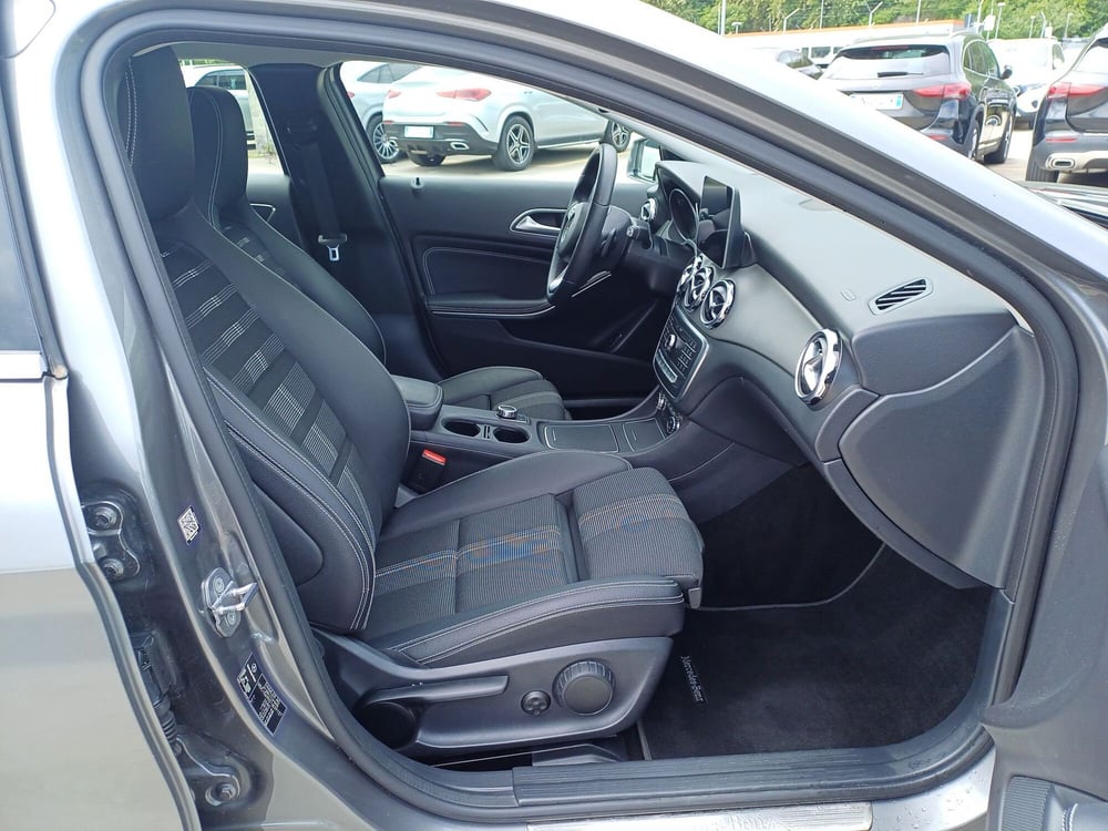 Mercedes-Benz GLA SUV usata  (10)