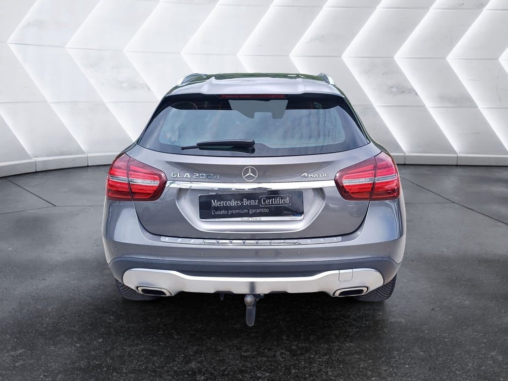Mercedes-Benz GLA SUV usata  (3)