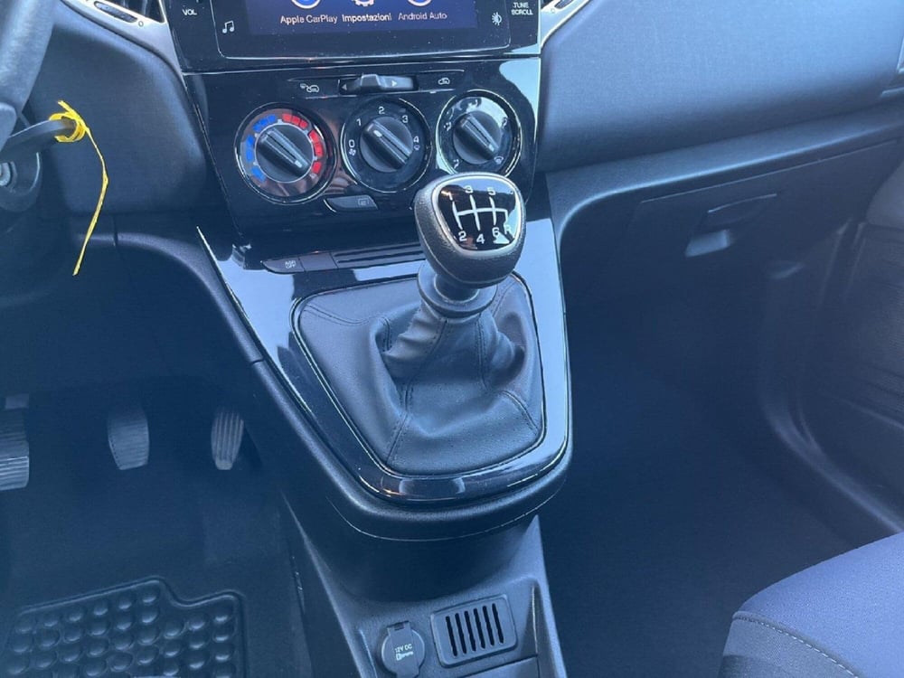 Lancia Ypsilon usata a Torino (14)