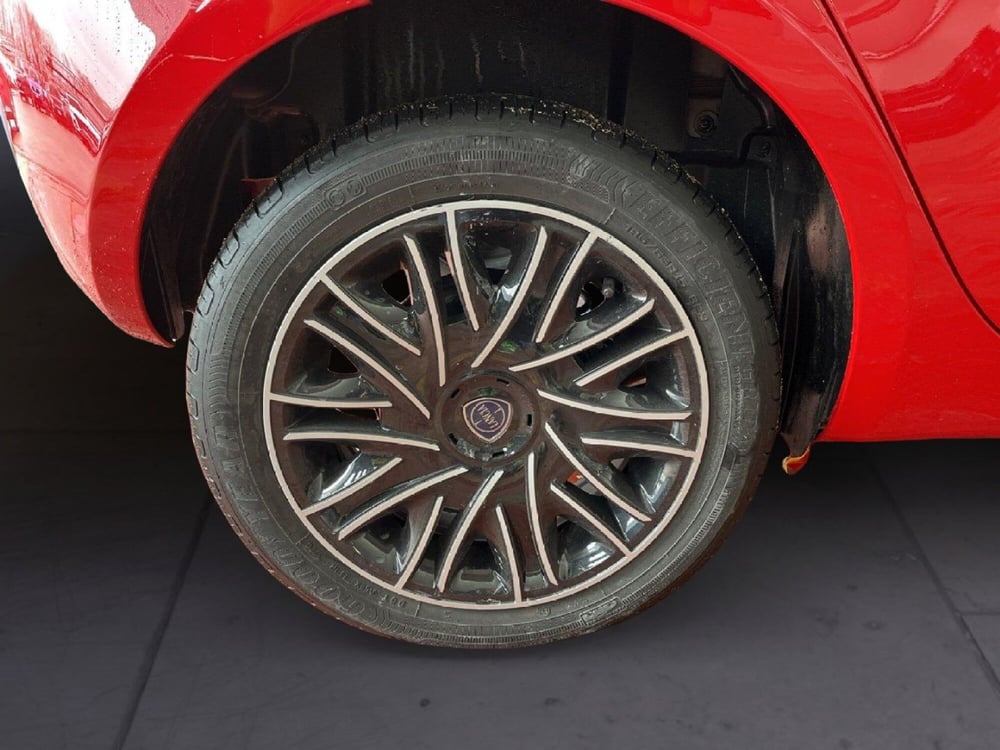 Lancia Ypsilon usata a Torino (8)